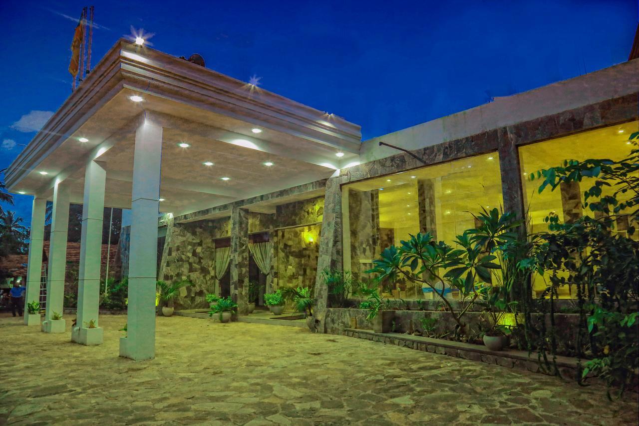 K And K Country Resort Minuwangoda Exterior foto